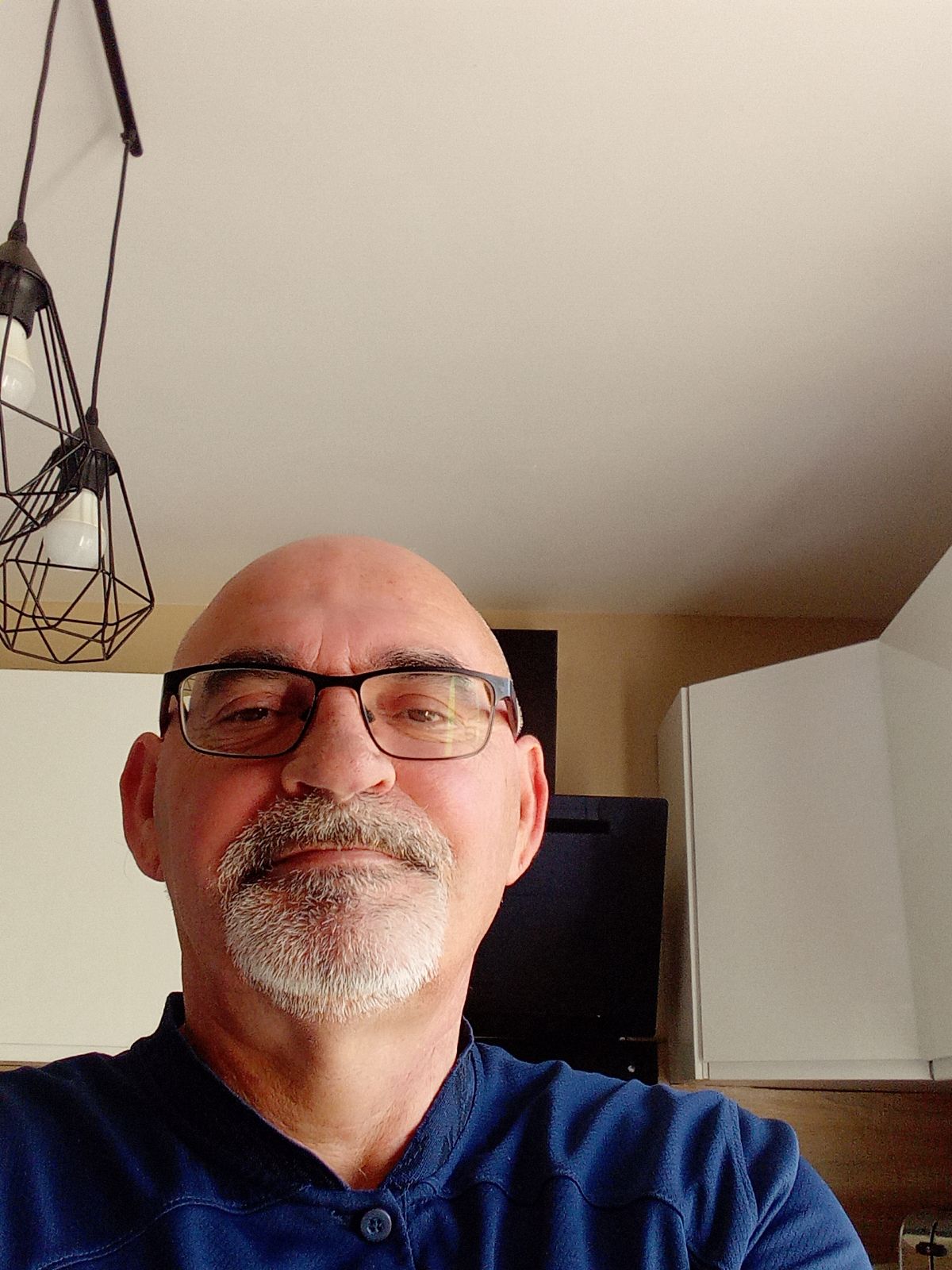 Perfil de Avana